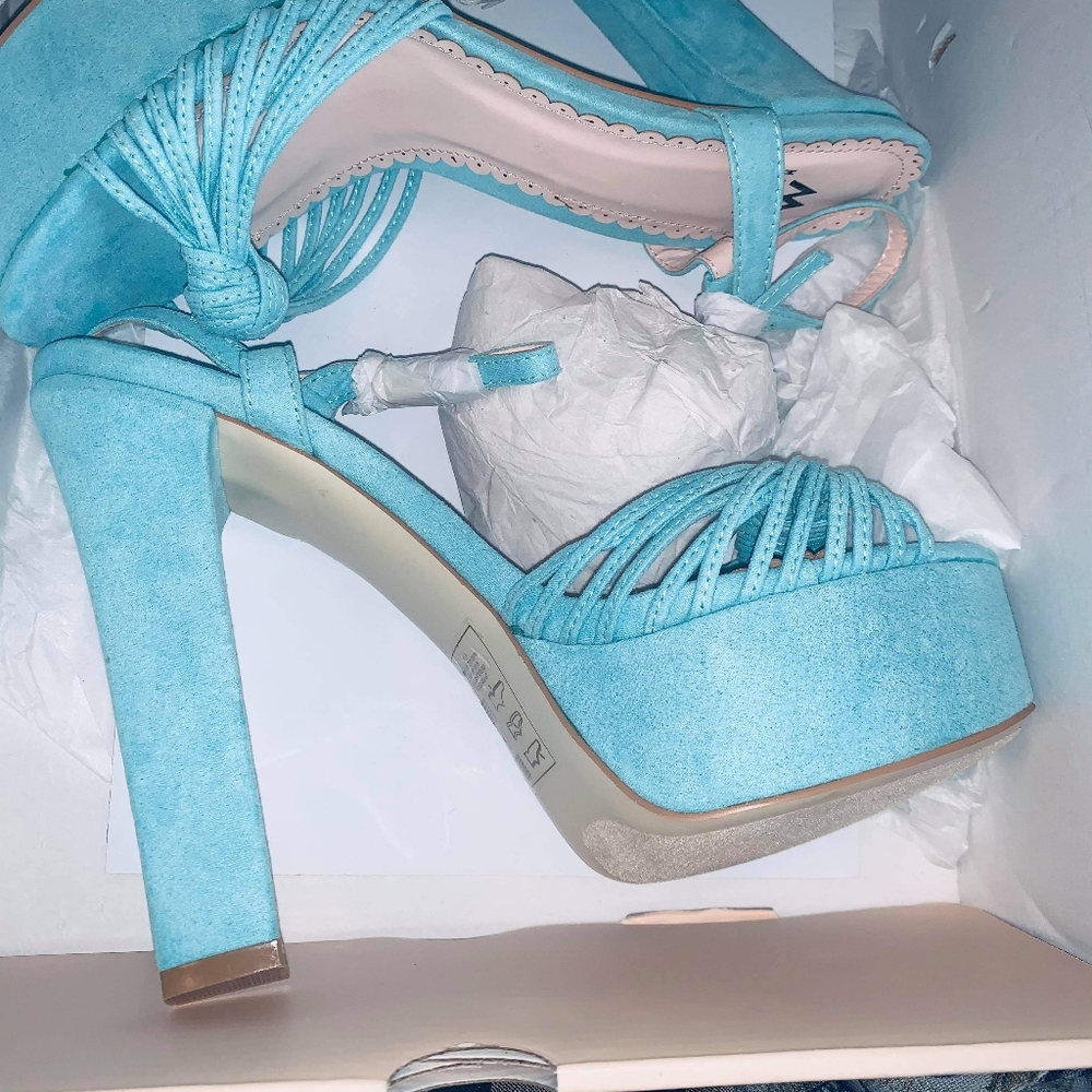 Shoes - Picture 2 of 2
